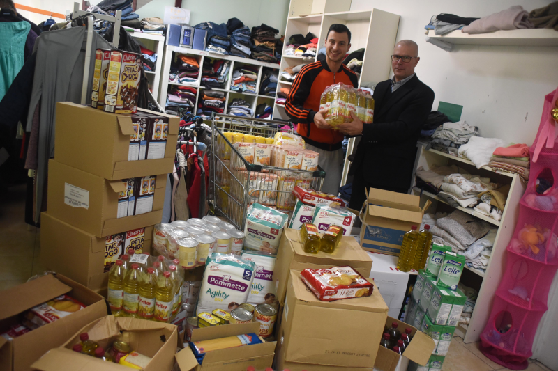 HZ Events entrega bens alimentares à Loja Social de Famalicão
