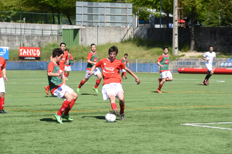 Taça Coca-Cola trouxe a festa do futebol para Famalicão