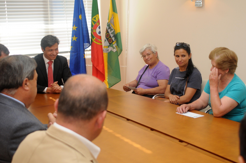 Cinco famílias beneficiam de “Casa Feliz”