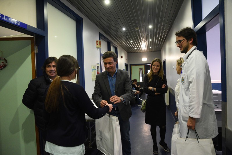 Paulo Cunha visita bombeiros do concelho na véspera da passagem do ano