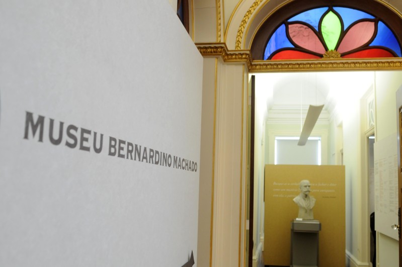 Sexta-feira com conferência no Museu Bernardino Machado