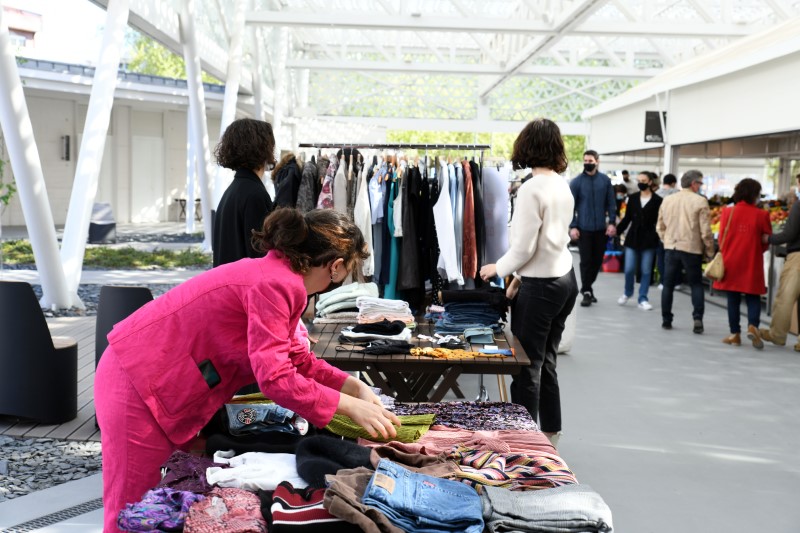 2nd hand clothing fair returns to the Praça - Market of Famalicão