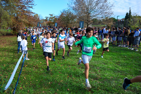 Mais de cinco mil alunos famalicenses participam no Corta-Mato Escolar 
