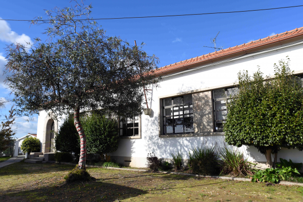 Escola Básica de Seide vai funcionar provisoriamente junto à Casa de Camilo