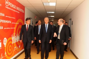 Presidente da República no roteiro ao têxtil e vestuário em Vila Nova de Famalicão, 27-03-2015